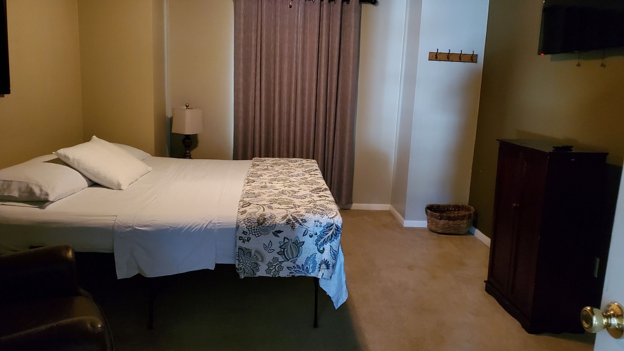 Photo of Bedroom in Northeast Houston