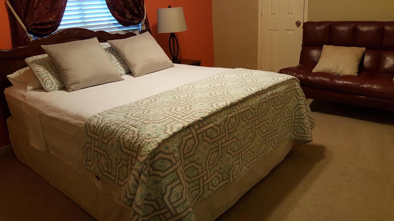 Photo of Bedroom in Northeast Houston
