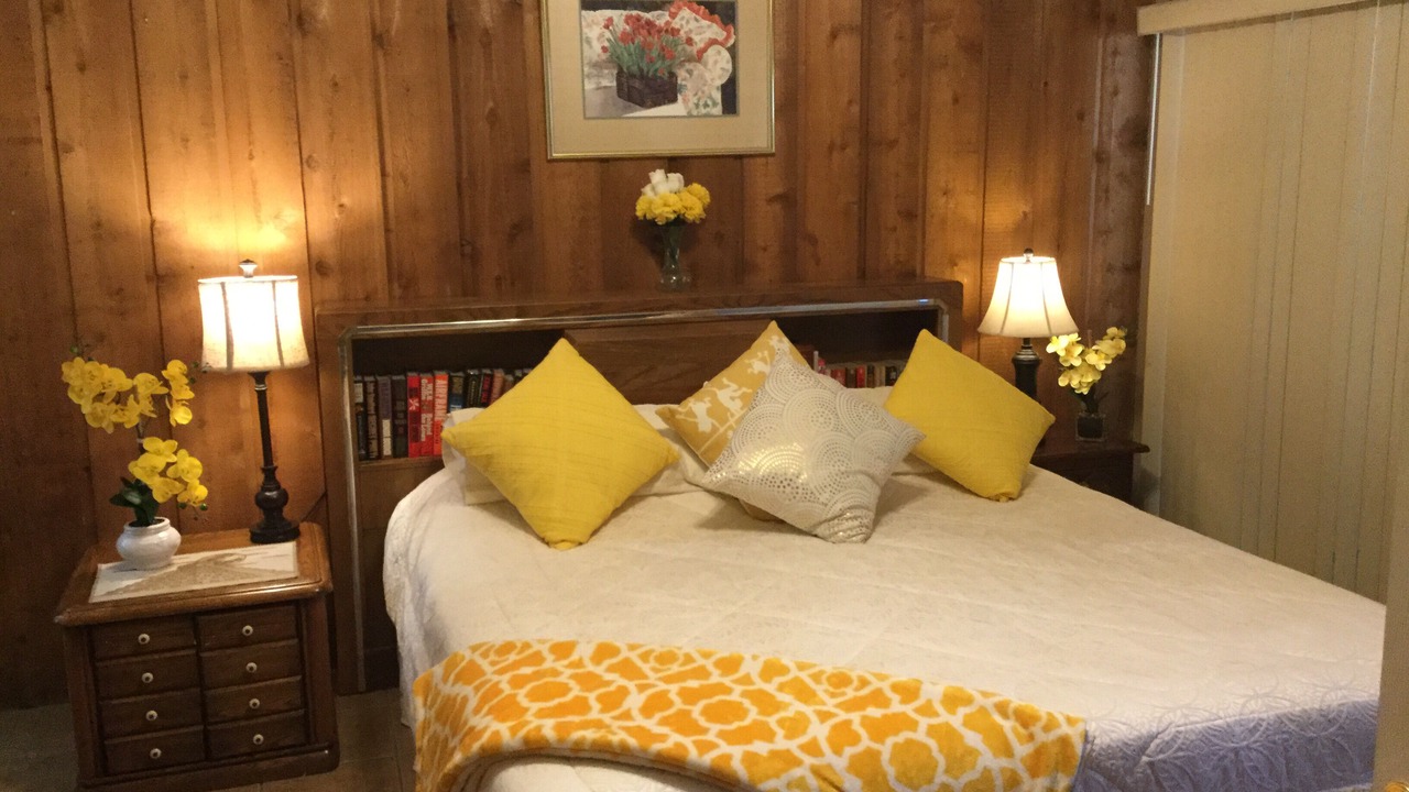 Photo of Bedroom in April Sound