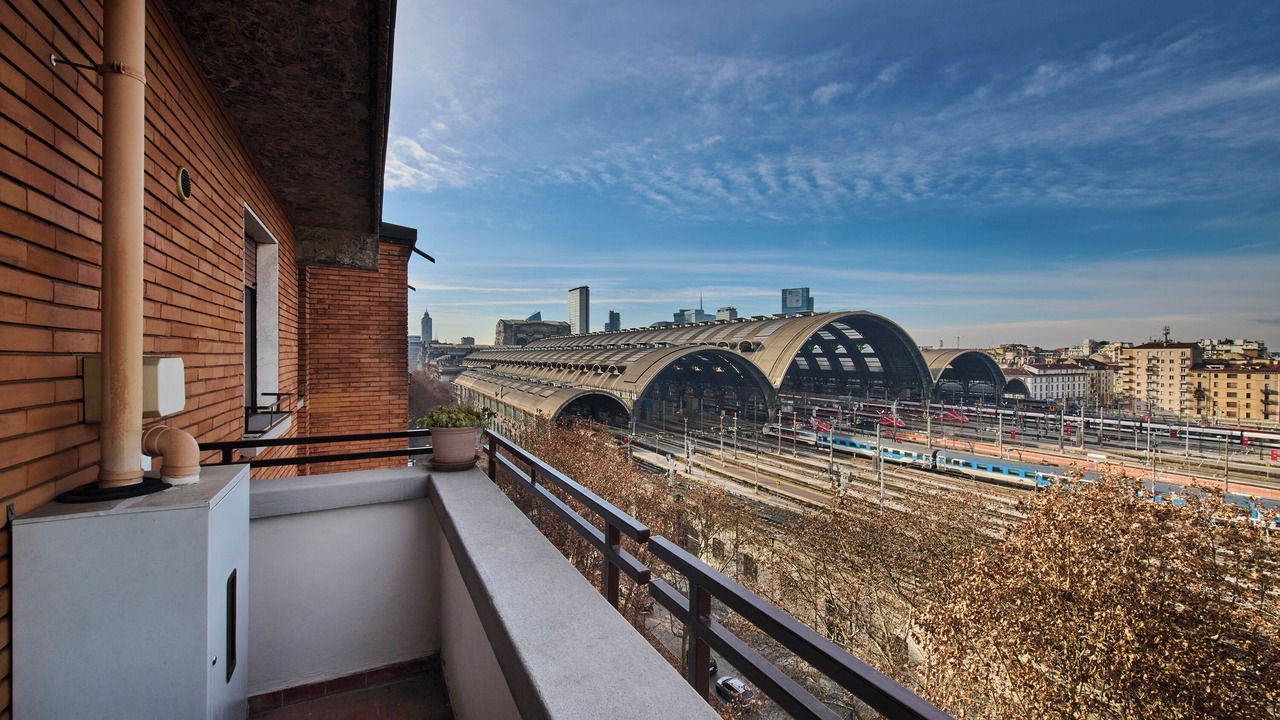 Photo of Patio Balcony in Central Station