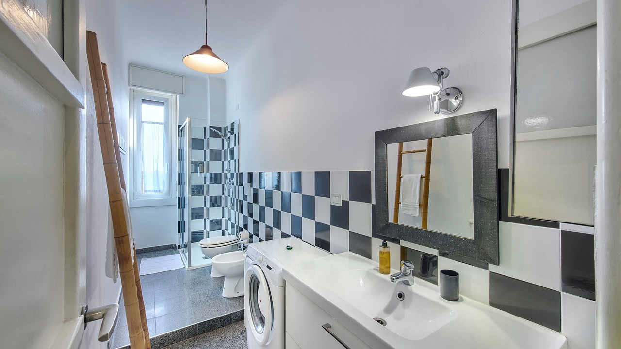 Photo of Bathroom in Central Station
