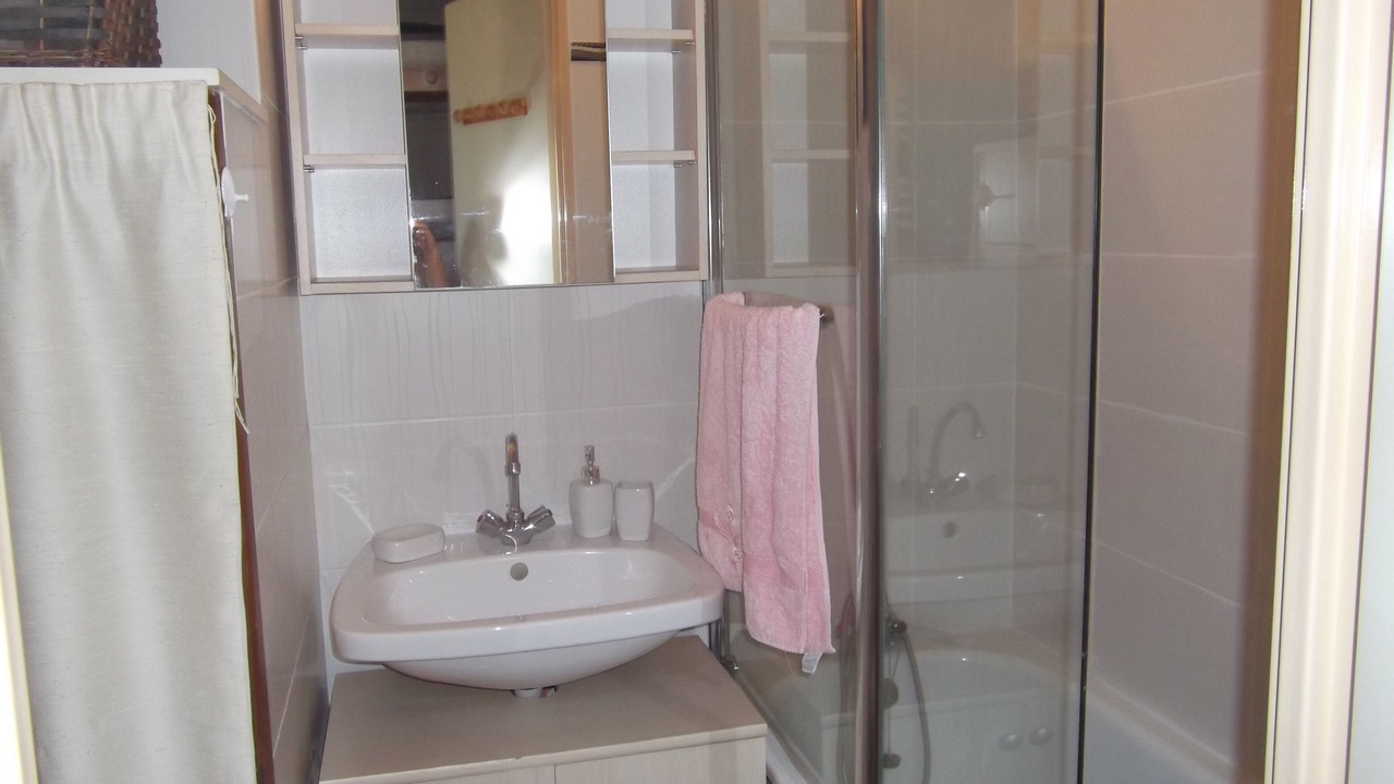 Photo of Bathroom in Saint-Cyprien Plage