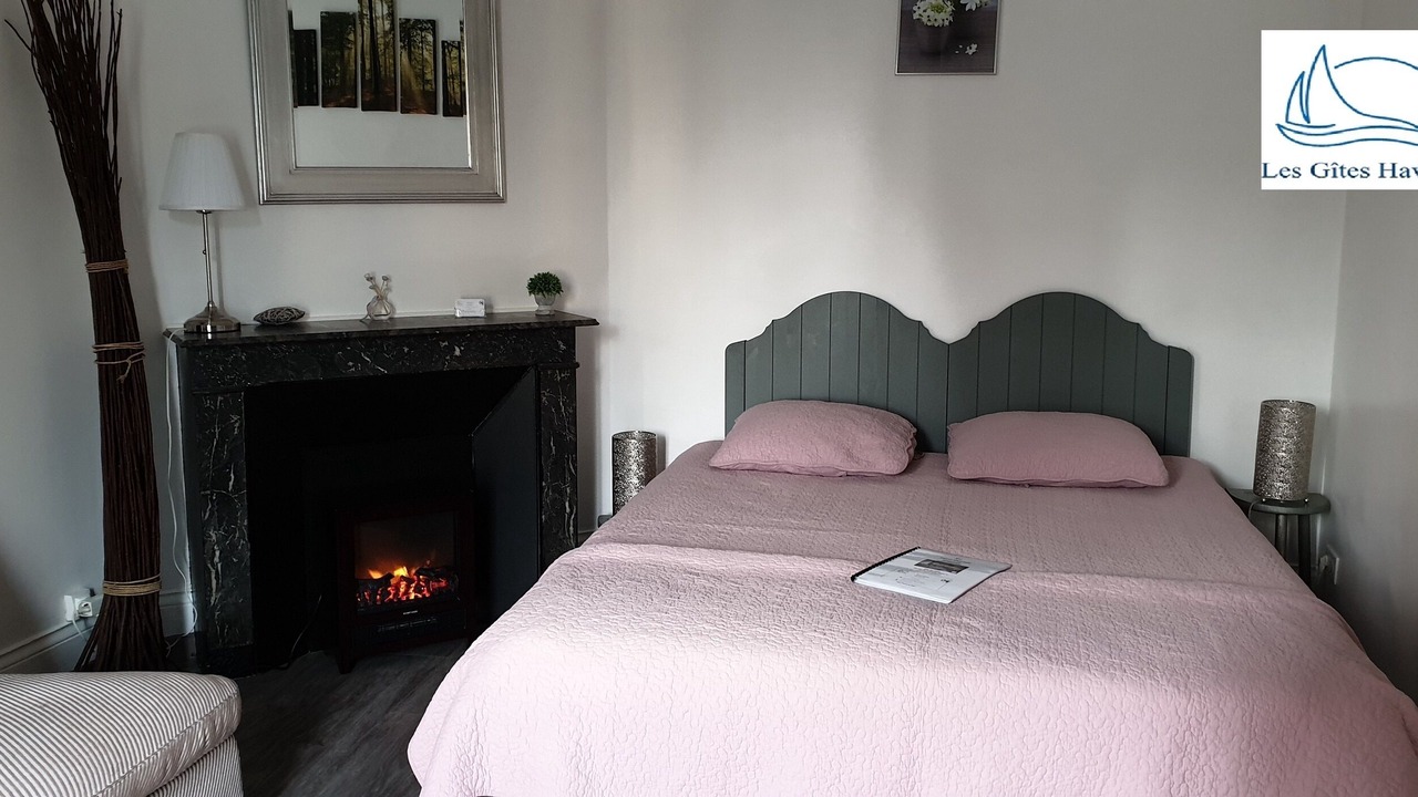 Photo of Bedroom in Anatole France Danton