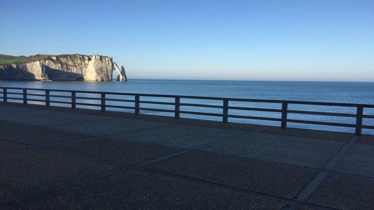 Photo of Others in Etretat
