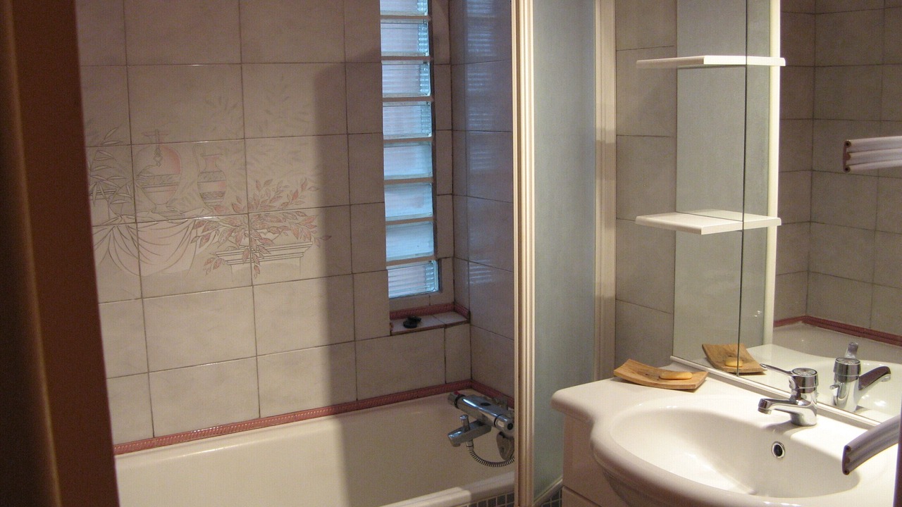 Photo of Bathroom in Cahors