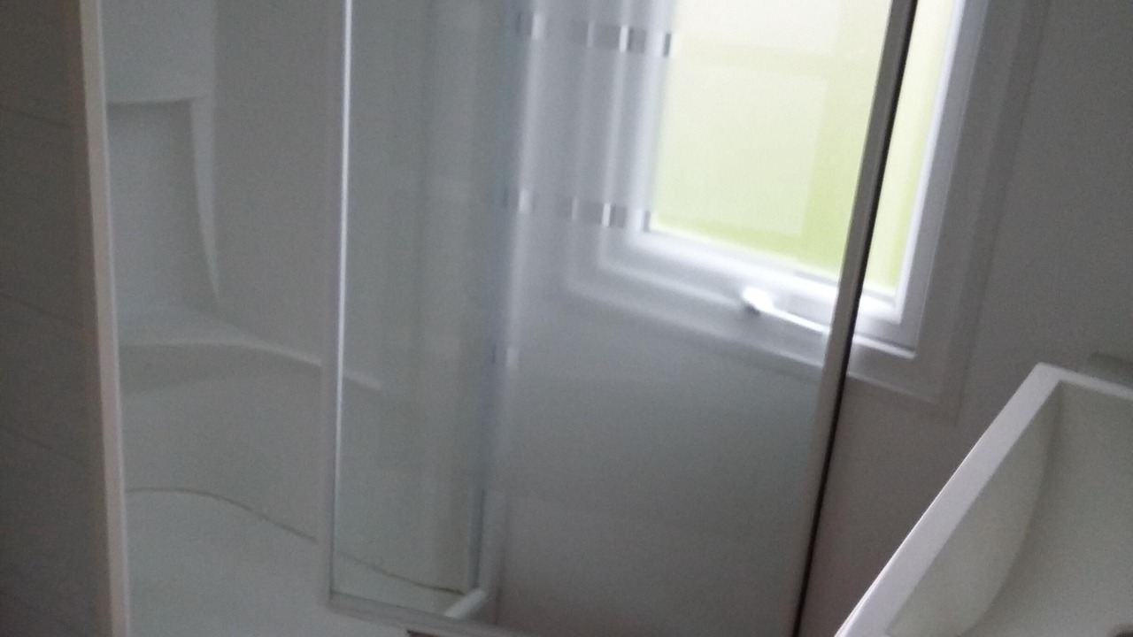 Photo of Bathroom in Peronne