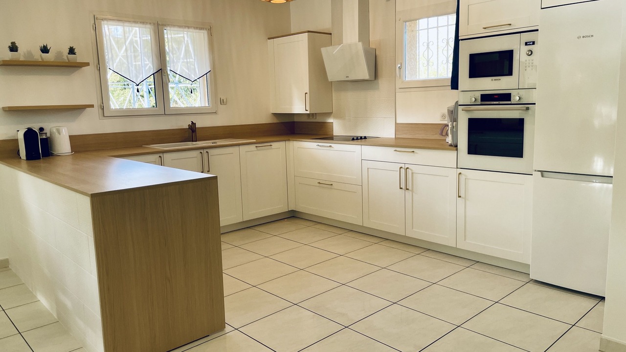 Photo of Kitchen in Saint-Genis