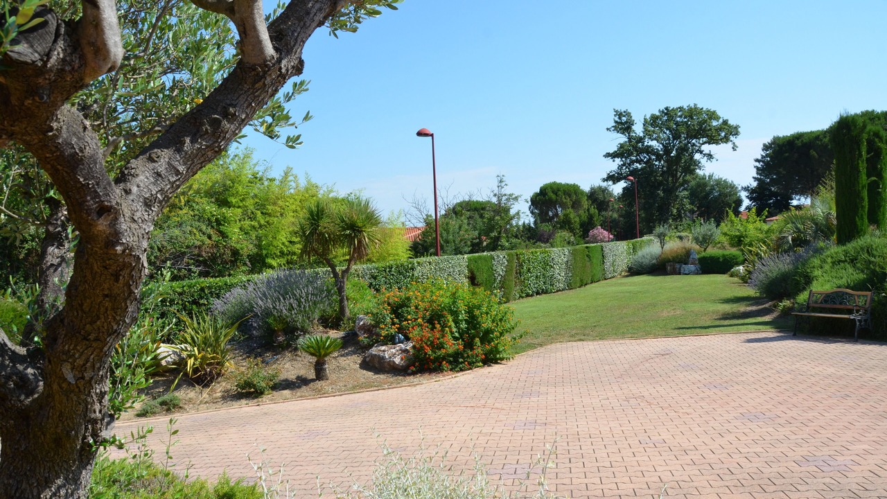 Photo of Outdoor in Saint-Genis