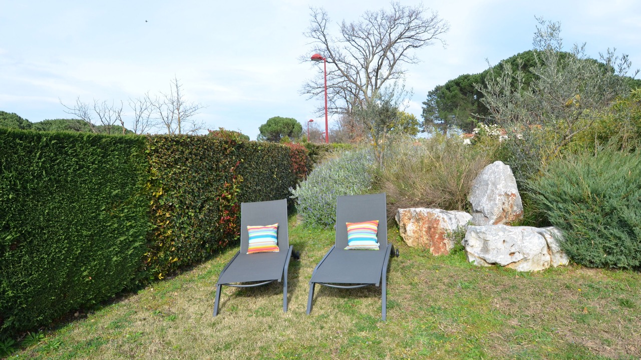 Photo of Outdoor in Saint-Genis