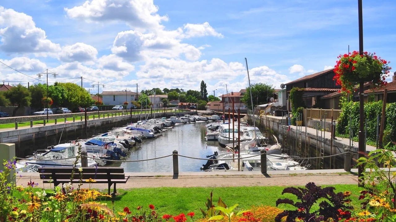 Photo of Others in Taussat