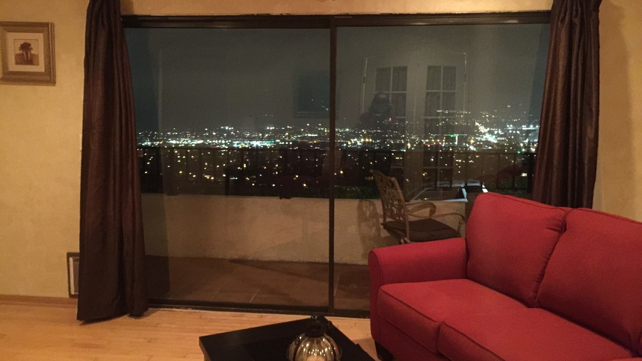 Photo of Livingroom in Burbank