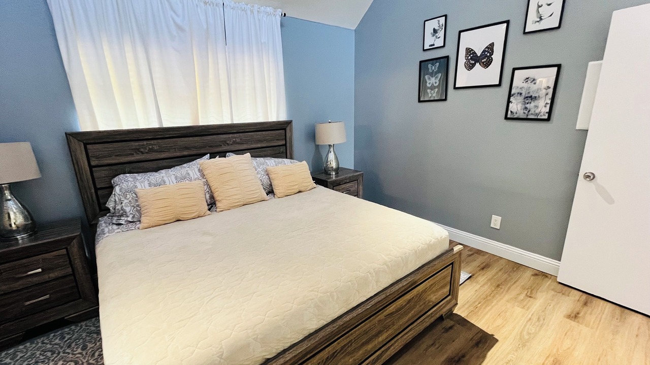 Photo of Bedroom in Oak Lawn
