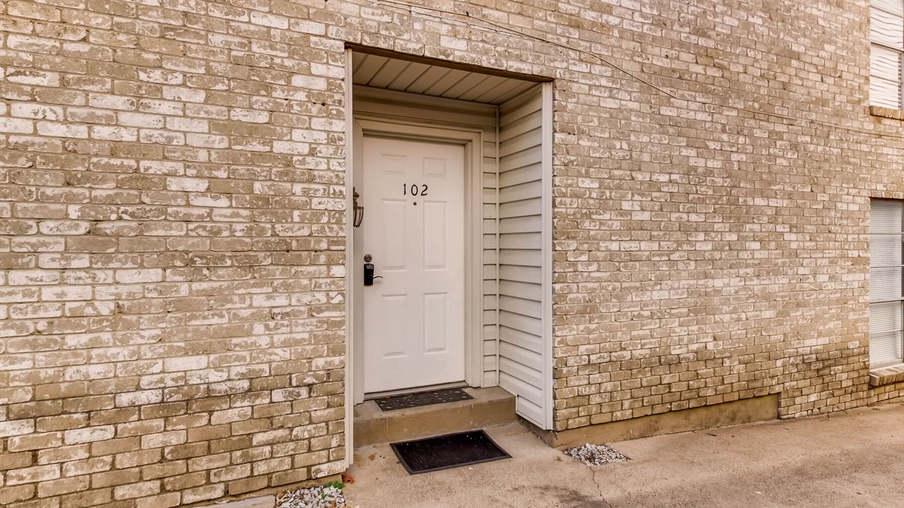 Photo of Outdoor in Oak Lawn