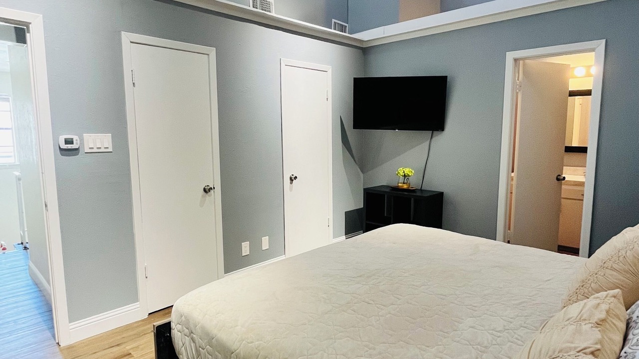 Photo of Bedroom in Oak Lawn