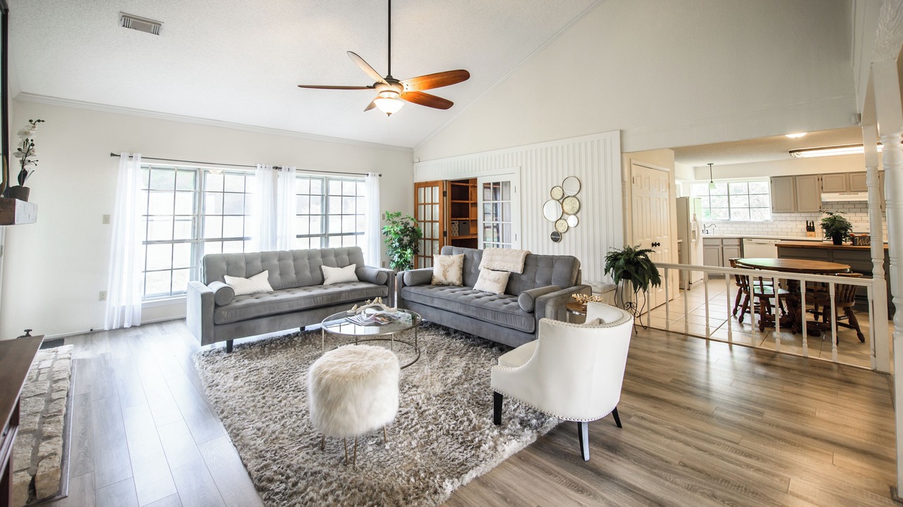 Photo of Livingroom in Henly