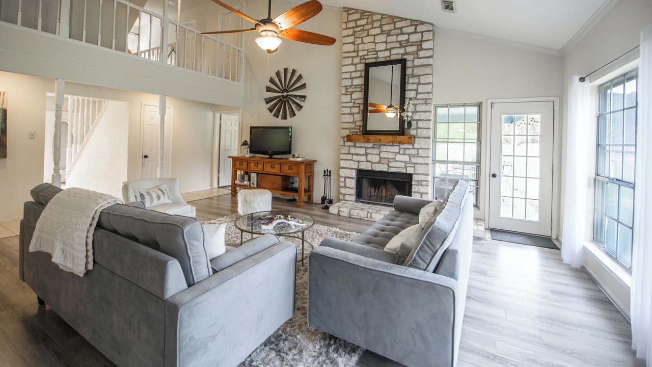 Photo of Livingroom in Henly