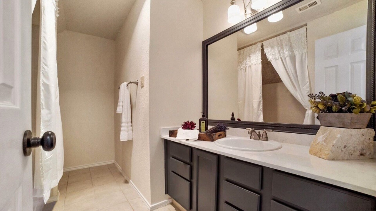 Photo of Bathroom in Henly