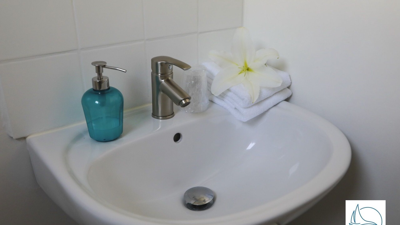 Photo of Bathroom in Anatole France Danton