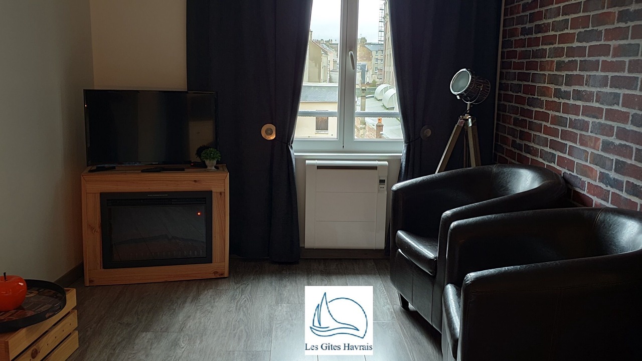 Photo of Livingroom in Anatole France Danton
