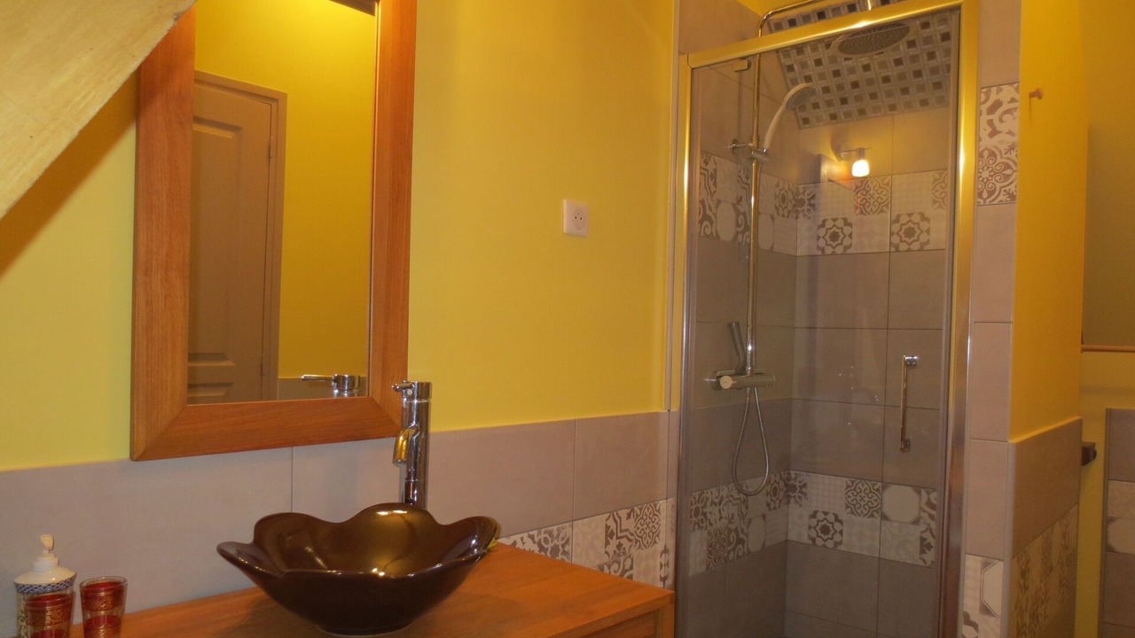 Photo of Bathroom in Souastre