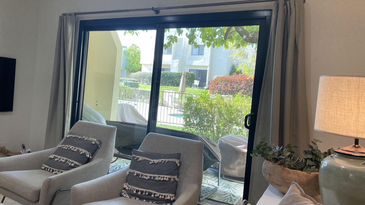 Photo of Livingroom in Palm Desert