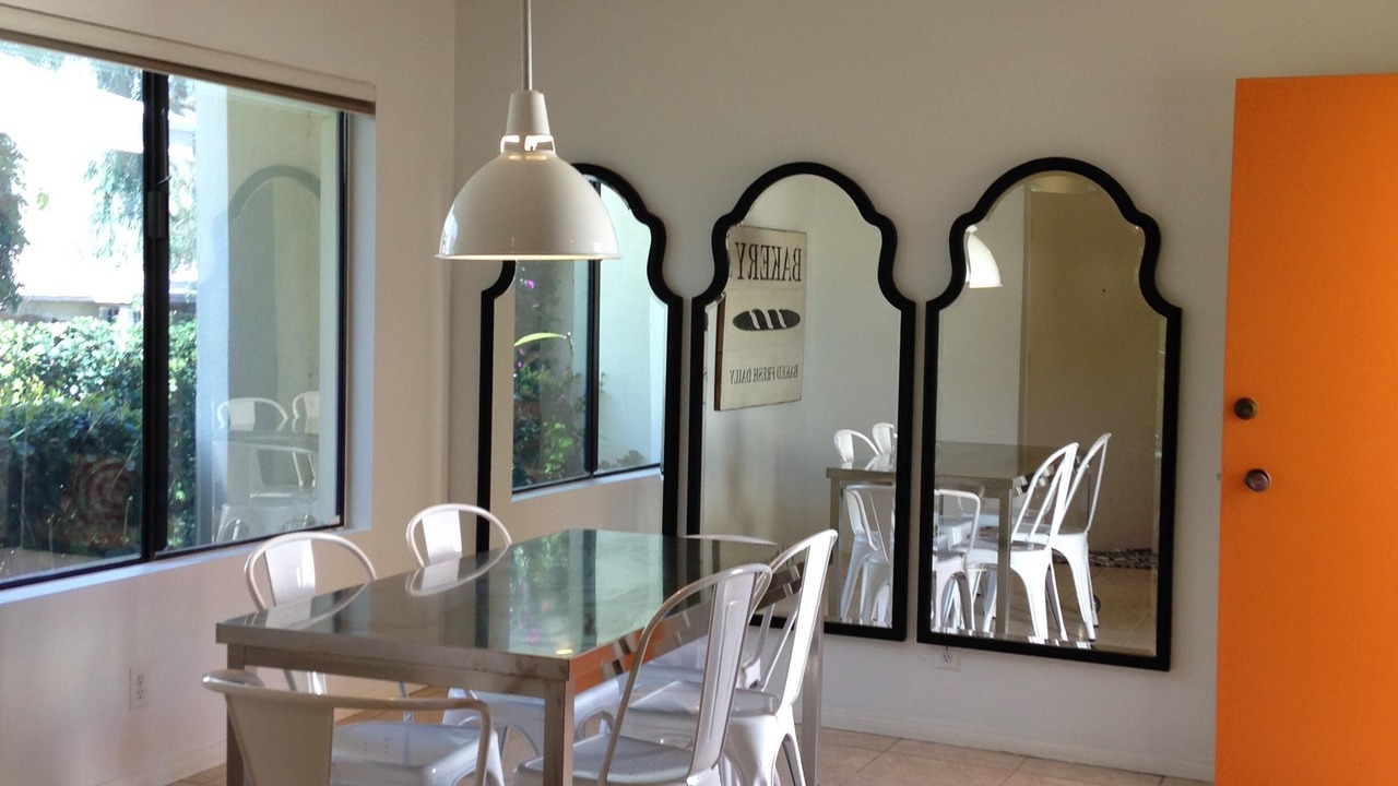 Photo of Livingroom in Palm Desert