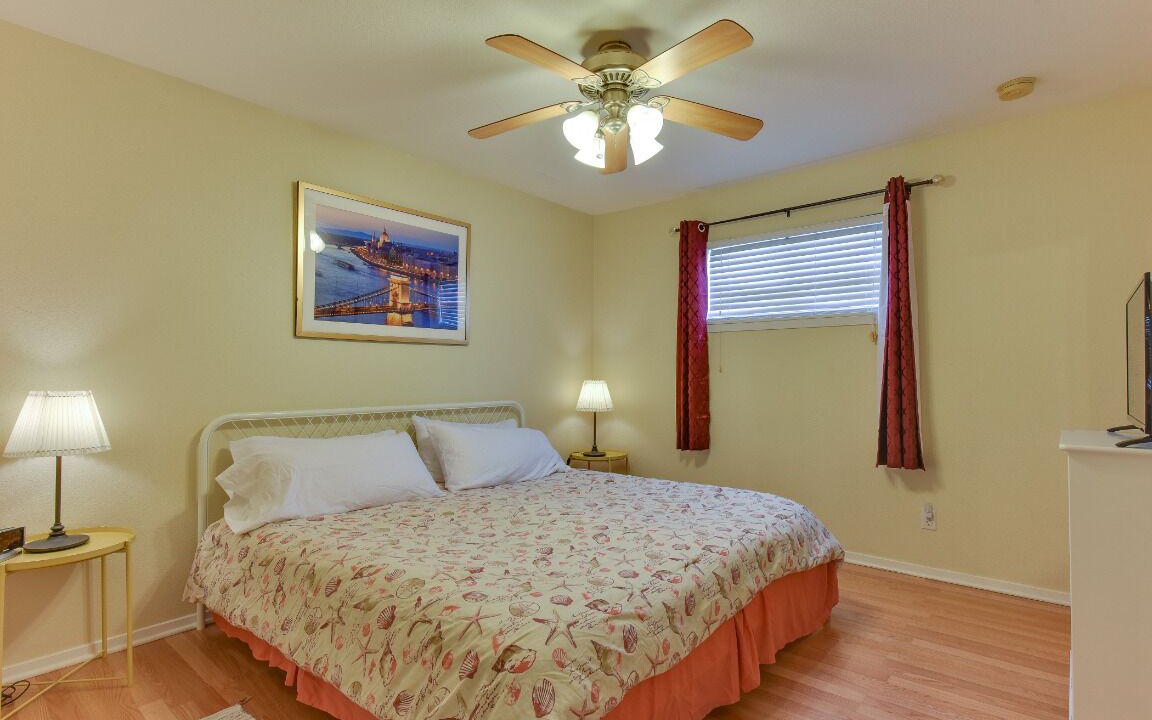 Photo of Bedroom in South Lamar