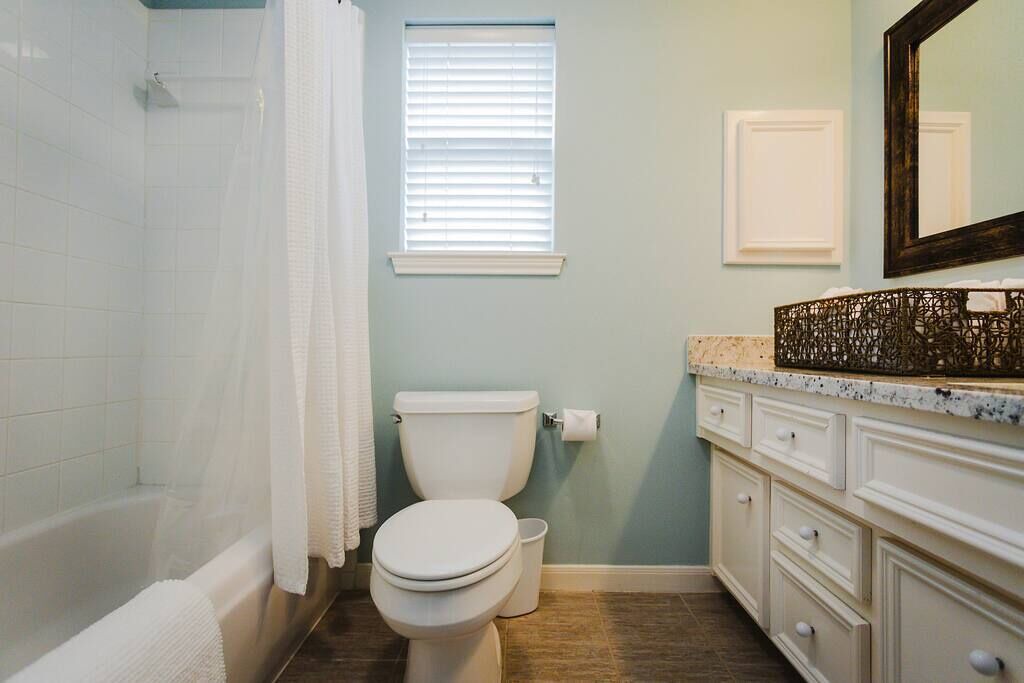 Photo of Bathroom in Midtown