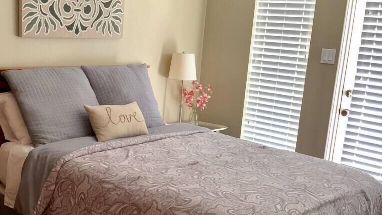 Photo of Bedroom in Midtown