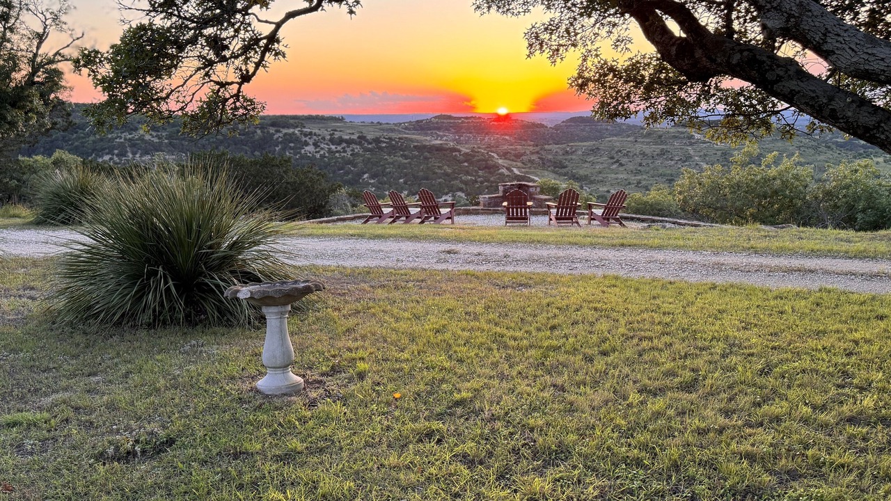 Photo of Others in Blanco