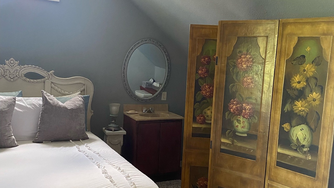 Photo of Bedroom in Kenner - Louis Armstrong International Airport