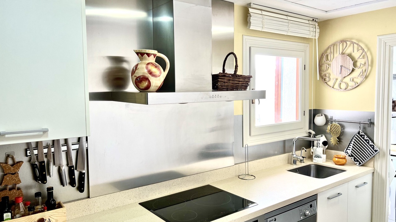 Photo of Kitchen in Moraira Town Centre