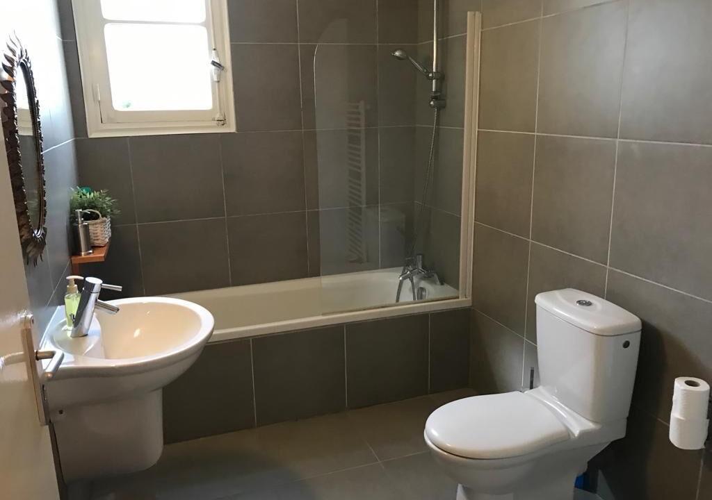 Photo of Bathroom in Capestang