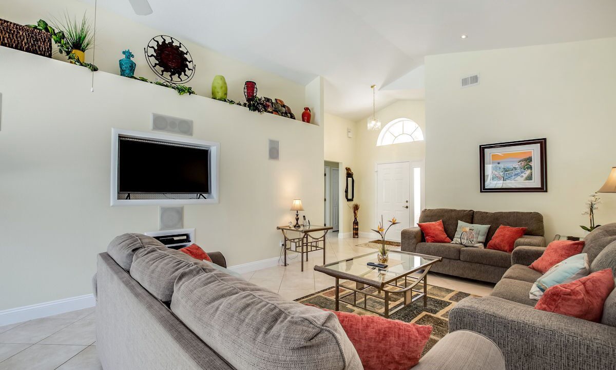 Photo of Livingroom in Highlands Reserve