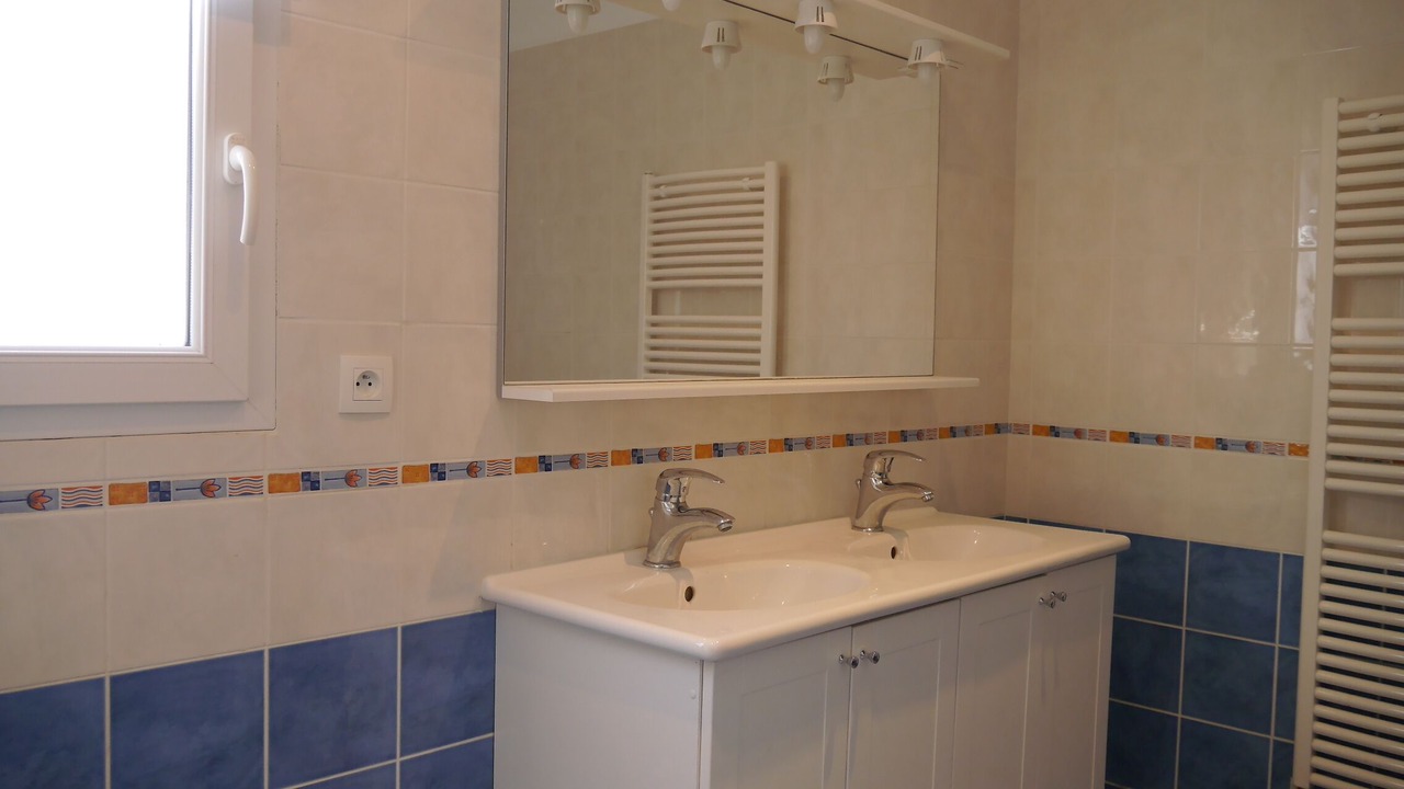 Photo of Bathroom in Laurac-en-Vivarais