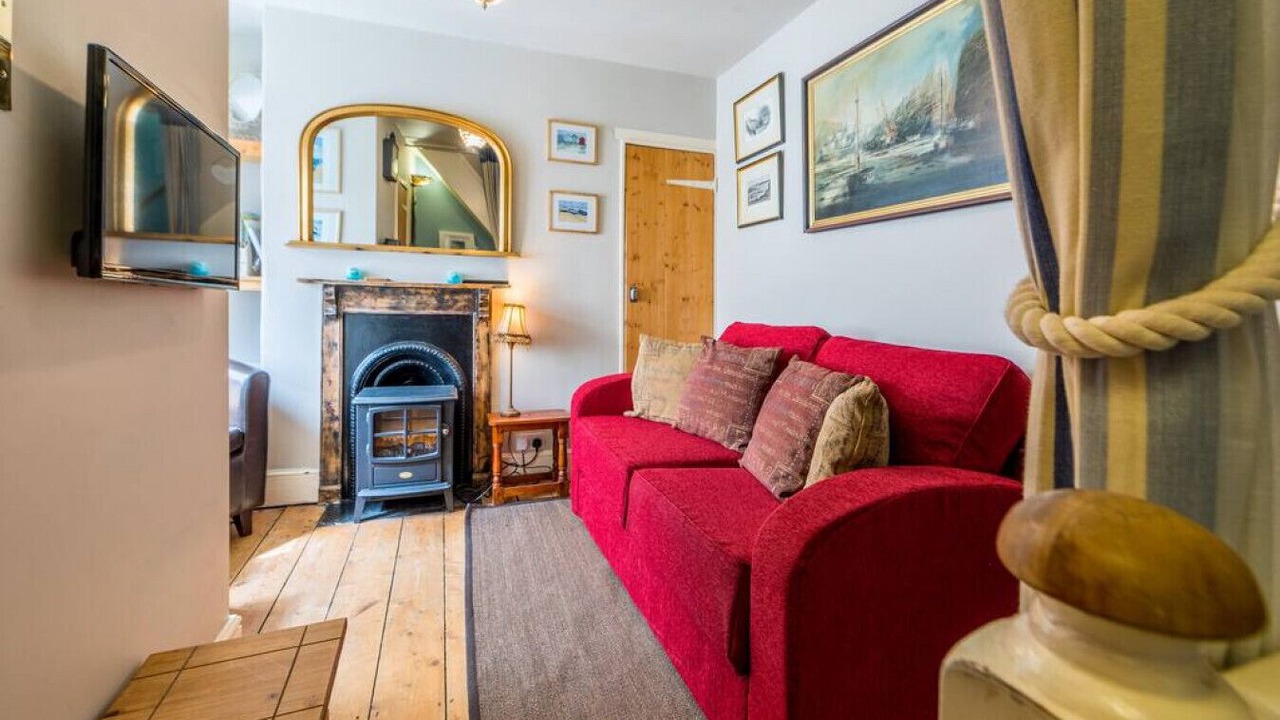 Photo of Livingroom in Looe