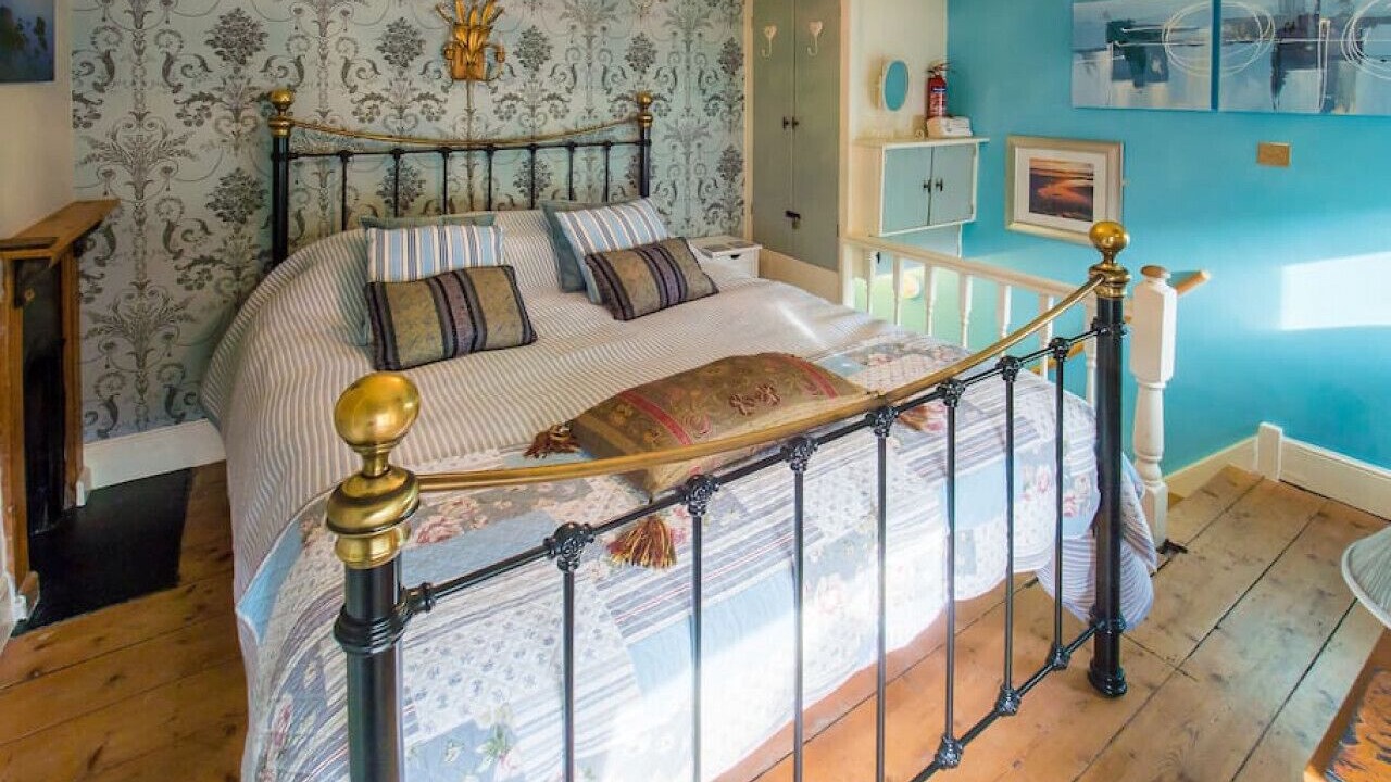 Photo of Bedroom in Looe