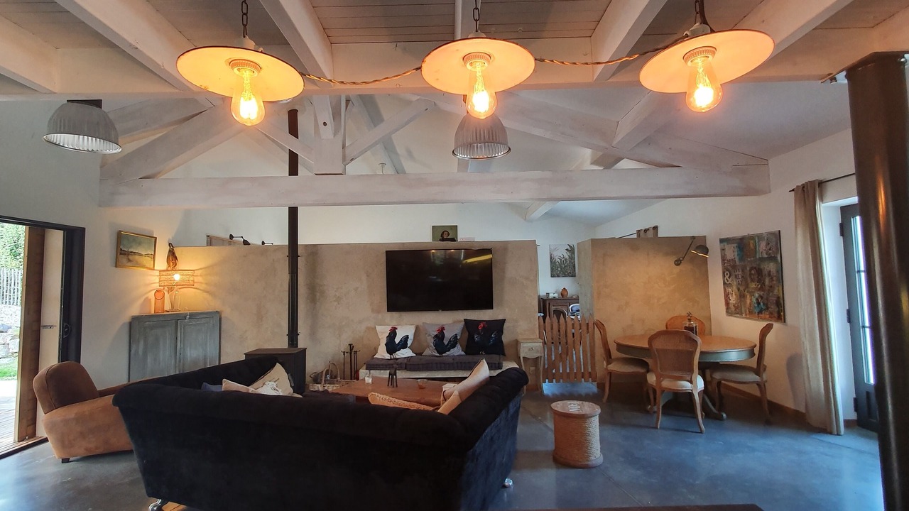 Photo of Livingroom in Saint-Andre-de-Roquepertuis