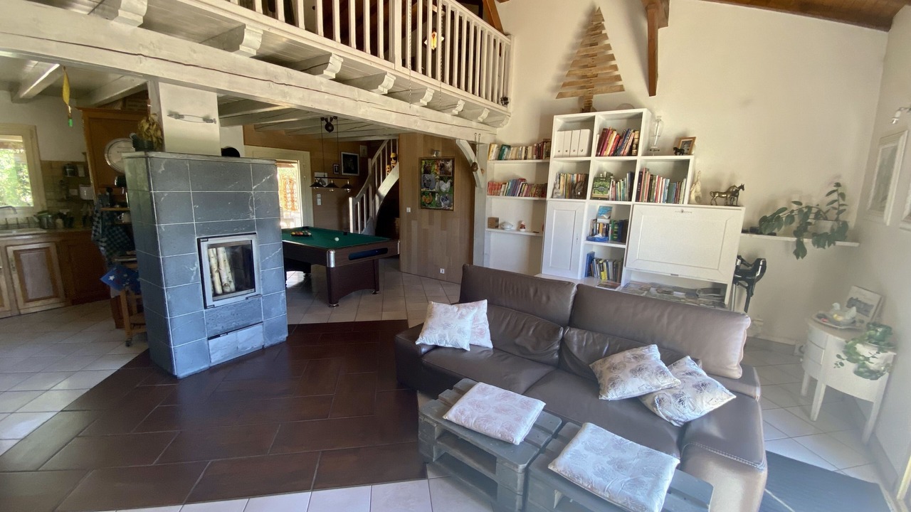 Photo of Livingroom in Lacapelle-Biron