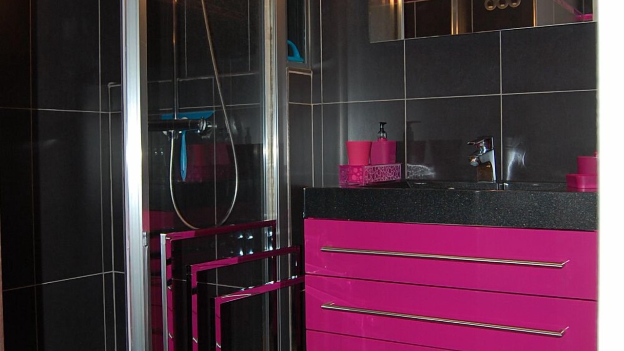 Photo of Bathroom in Courseulles-sur-Mer