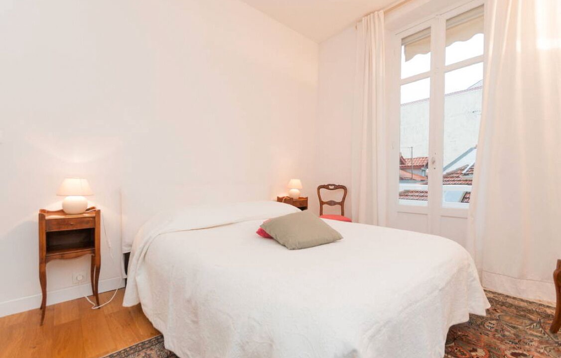Photo of Bedroom in Biarritz City Centre