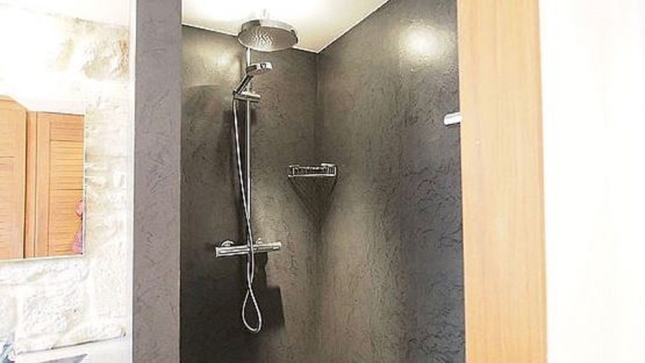 Photo of Bathroom in Saint-Merri