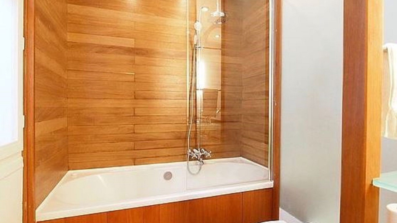 Photo of Bathroom in Saint-Merri
