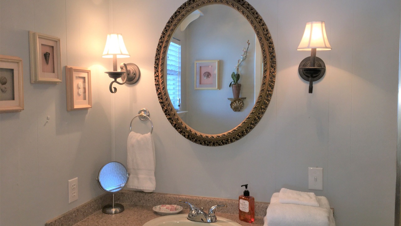 Photo of Bathroom in Granbury