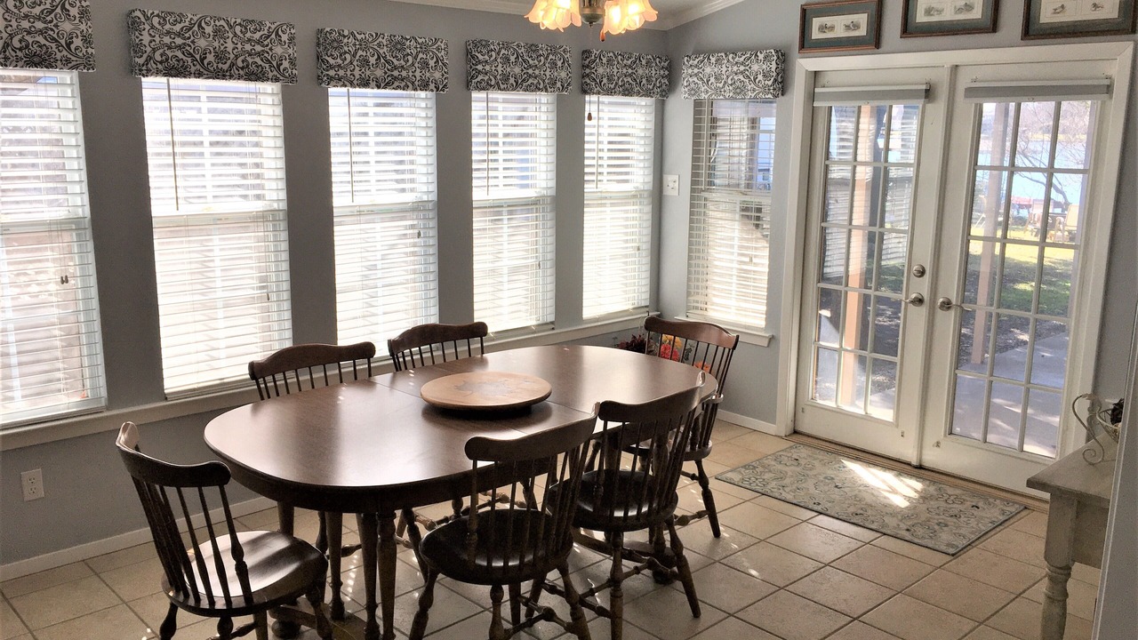 Photo of Bedroom in Granbury