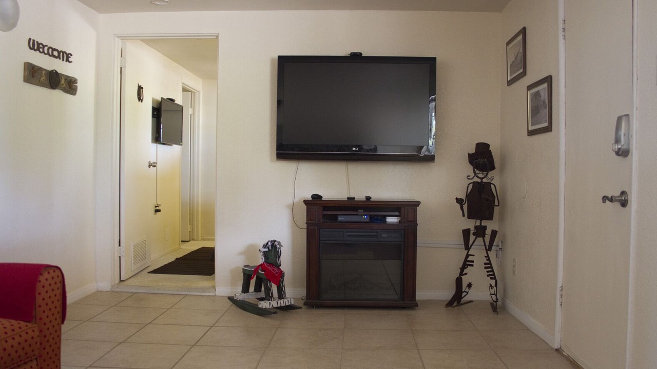 Photo of Livingroom in Rosamond