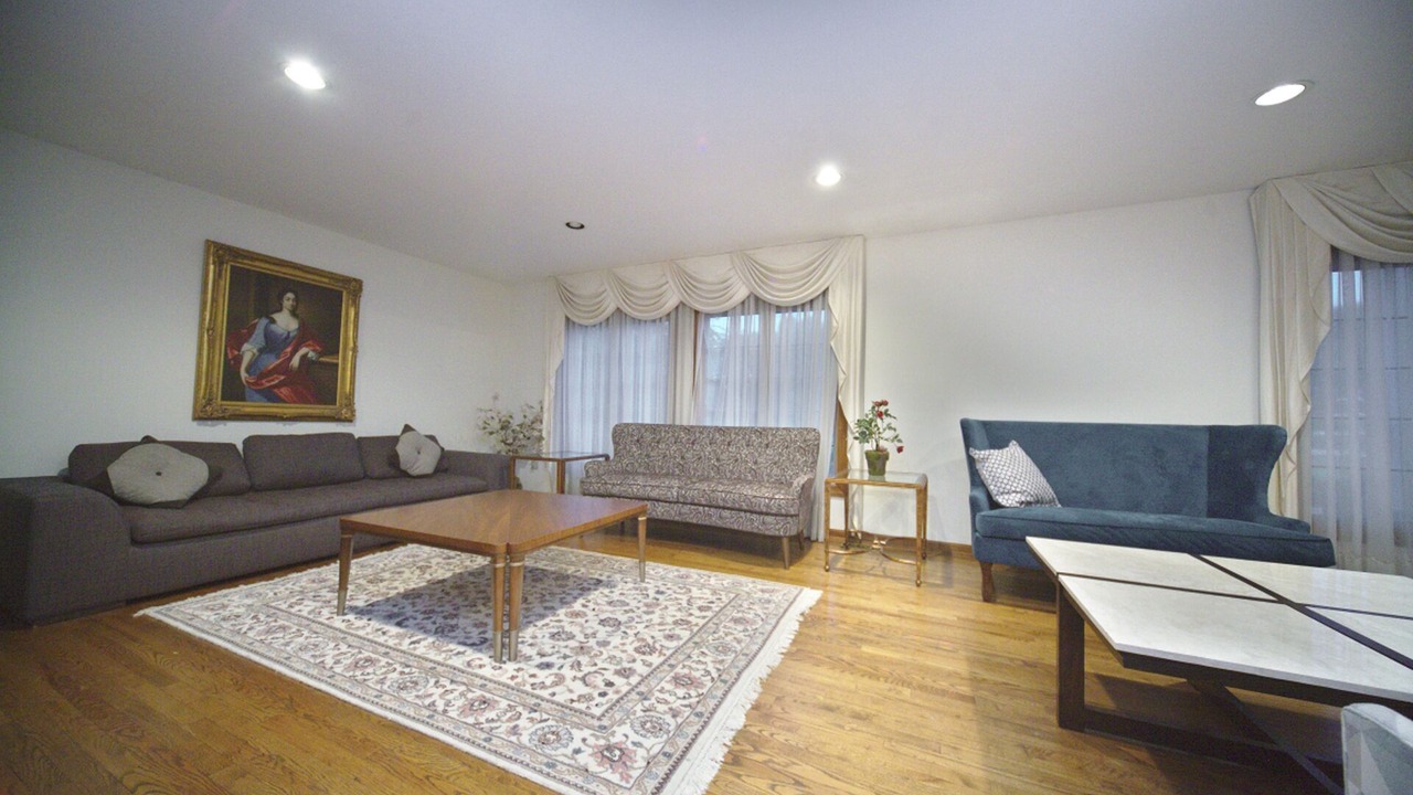 Photo of Livingroom in Potomac