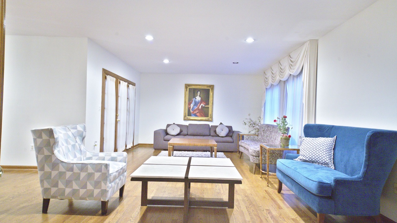 Photo of Livingroom in Potomac