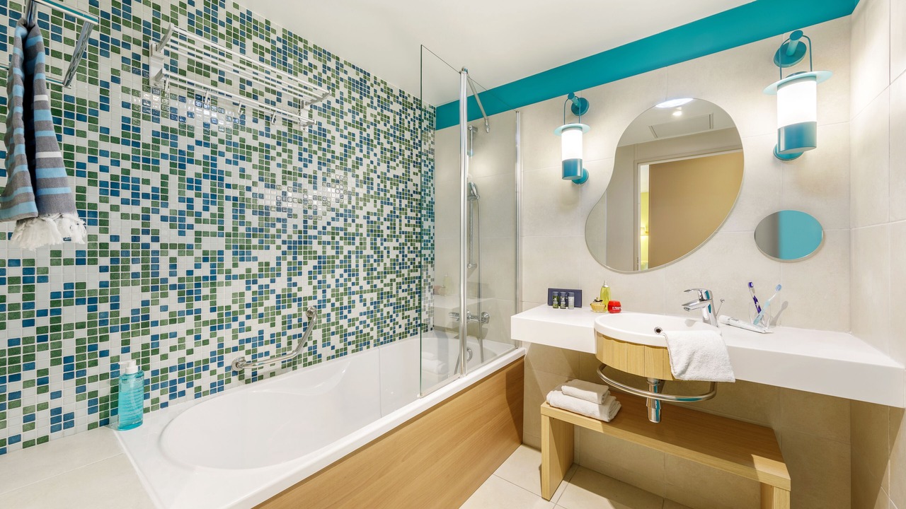 Photo of Bathroom in Les-Trois-Moutiers