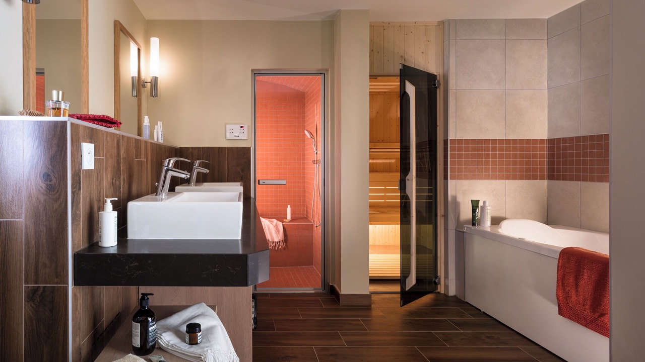 Photo of Bathroom in Les-Trois-Moutiers